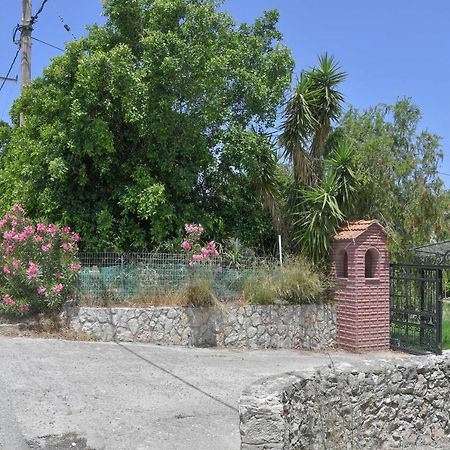 The Olive Garden House Villa CCharaki Buitenkant foto