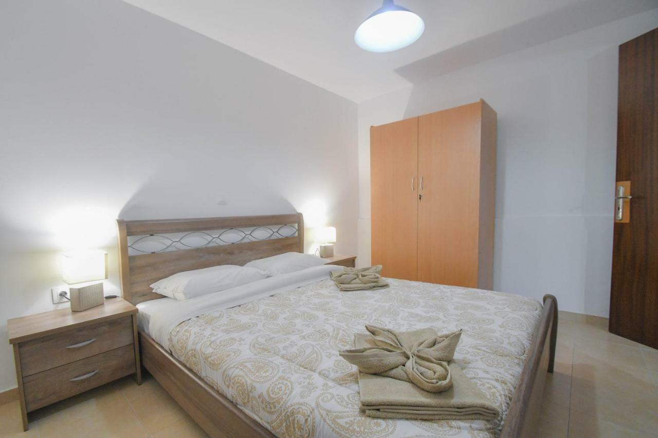 The Olive Garden House Villa CCharaki Buitenkant foto