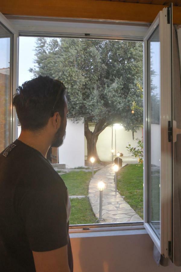 The Olive Garden House Villa CCharaki Buitenkant foto